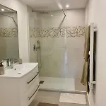 Renove - Double - Parking - Climatisation - 10 Min De La Apartman